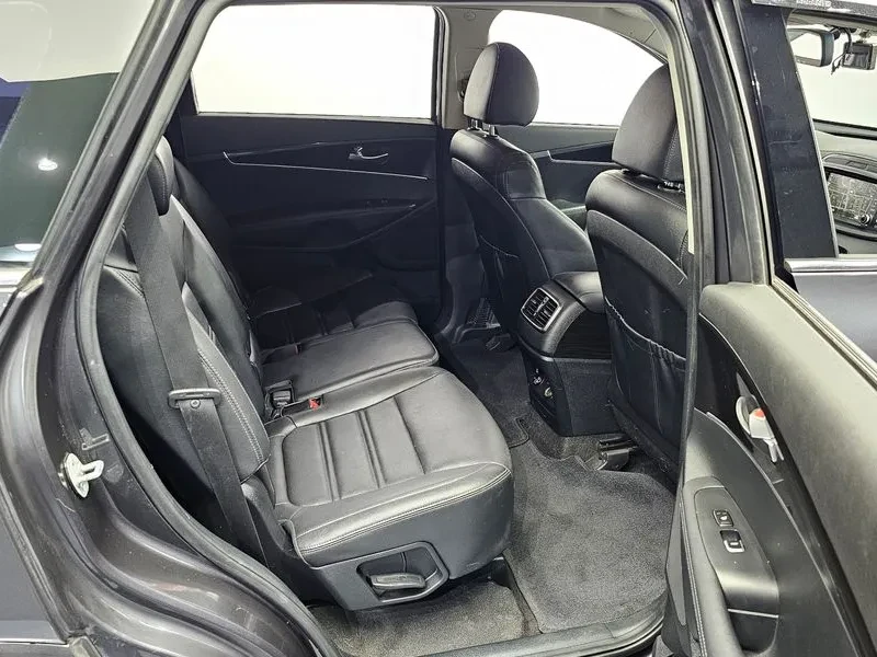 Kia Sorento 2.0 4WD PRESTIGE, снимка 12 - Автомобили и джипове - 54997172