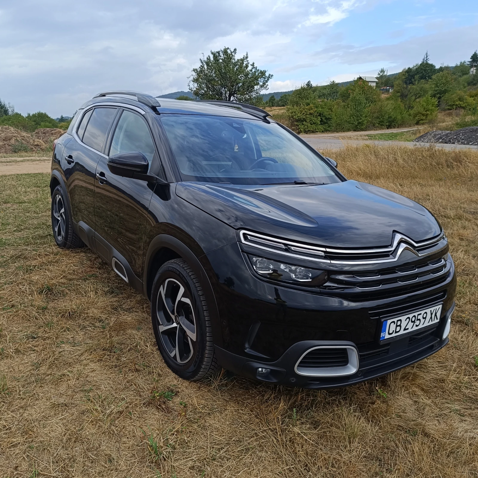 Citroen C5 Aircross 1.6i PURETECH 181EAT8 - изображение 3