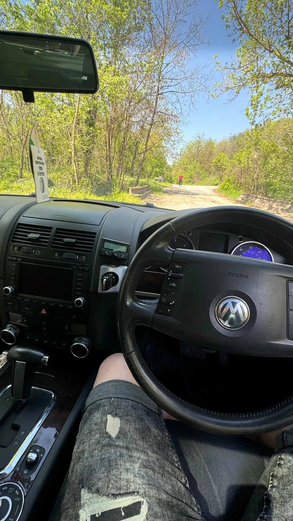 VW Touareg 3.0 - изображение 7