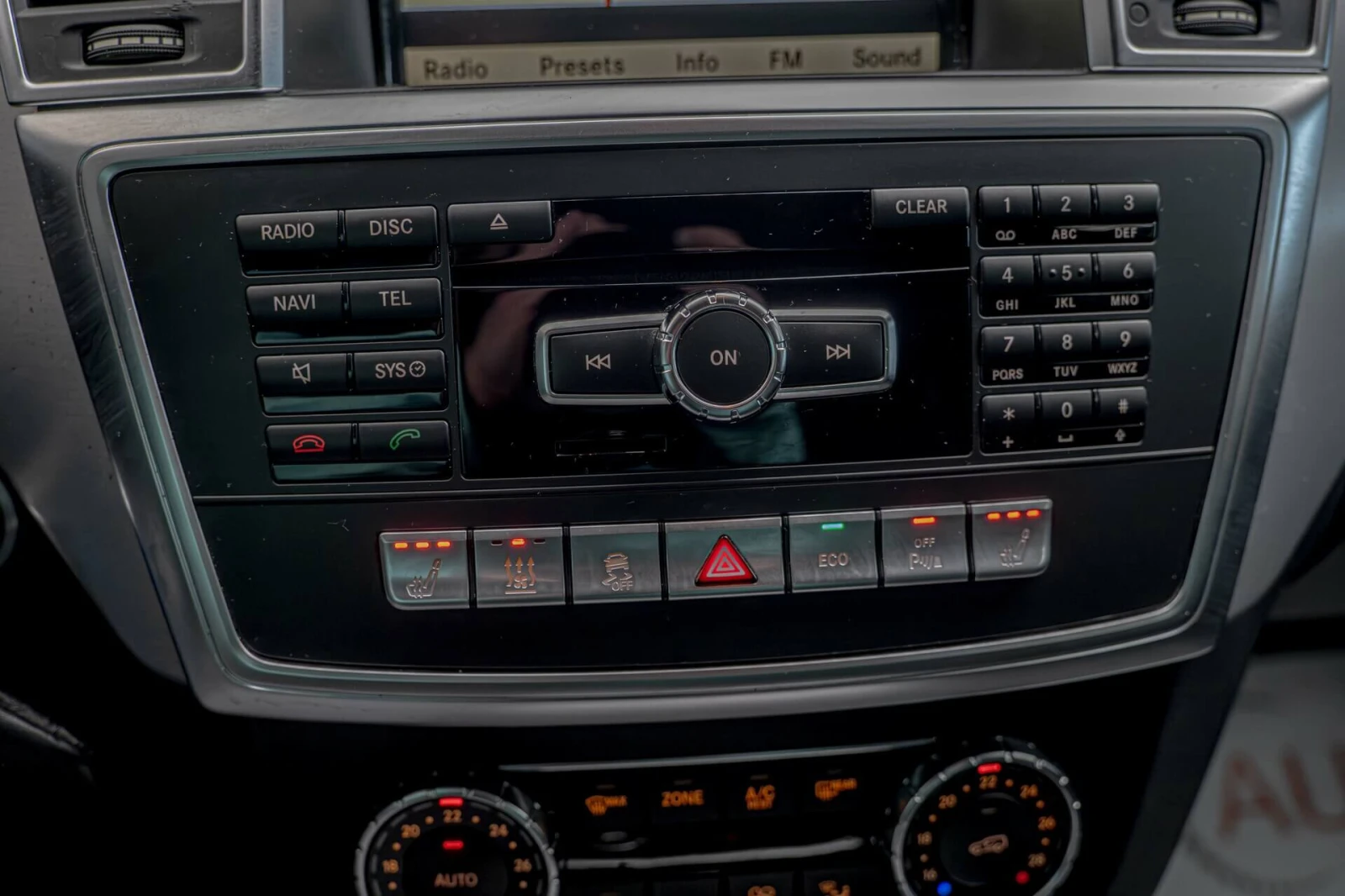 Mercedes-Benz ML 350 CDI BLUETEC/AirMatic/Подргев/Печка/PDC/Sport - изображение 10