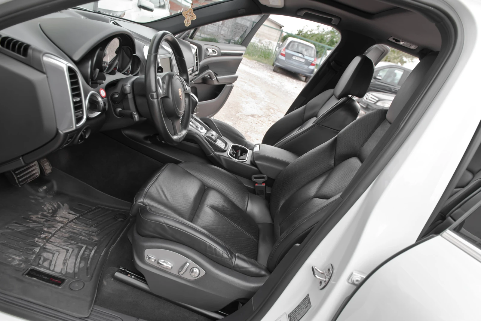 Porsche Cayenne TOP, снимка 16 - Автомобили и джипове - 54924970