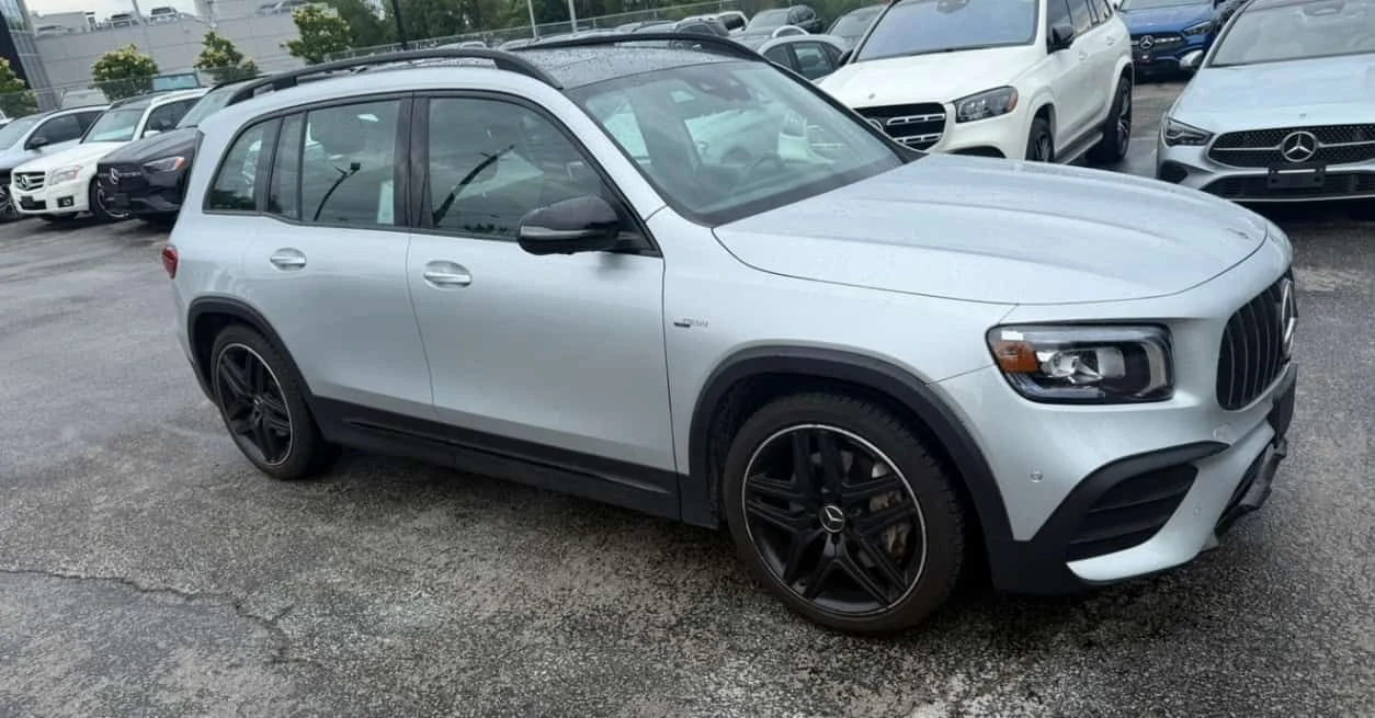Mercedes-Benz GLB35AMG HUD/ПОДГРЕВ/ПАНО/360/+ ГУМИ/CARFAX/ФИНАНСИРАНЕ, снимка 3 - Автомобили и джипове - 55004412