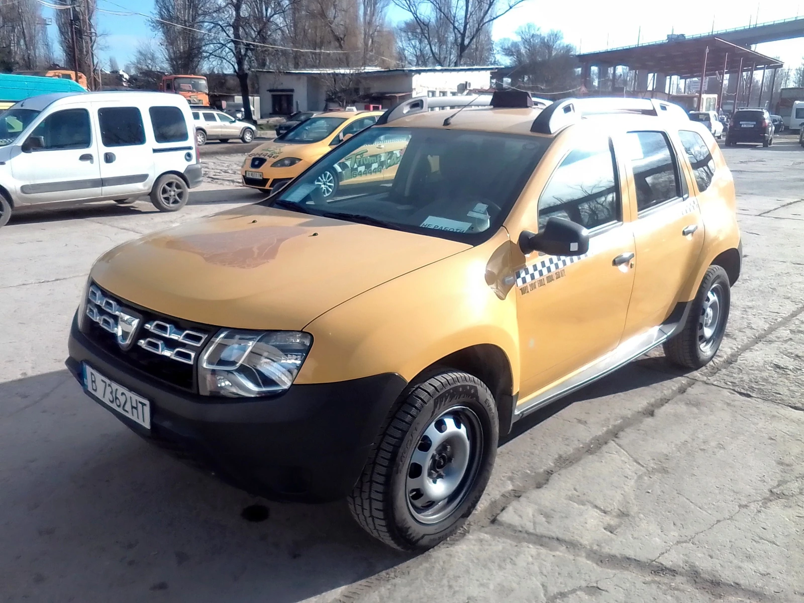 Dacia Duster, снимка 3 - Автомобили и джипове - 56739516