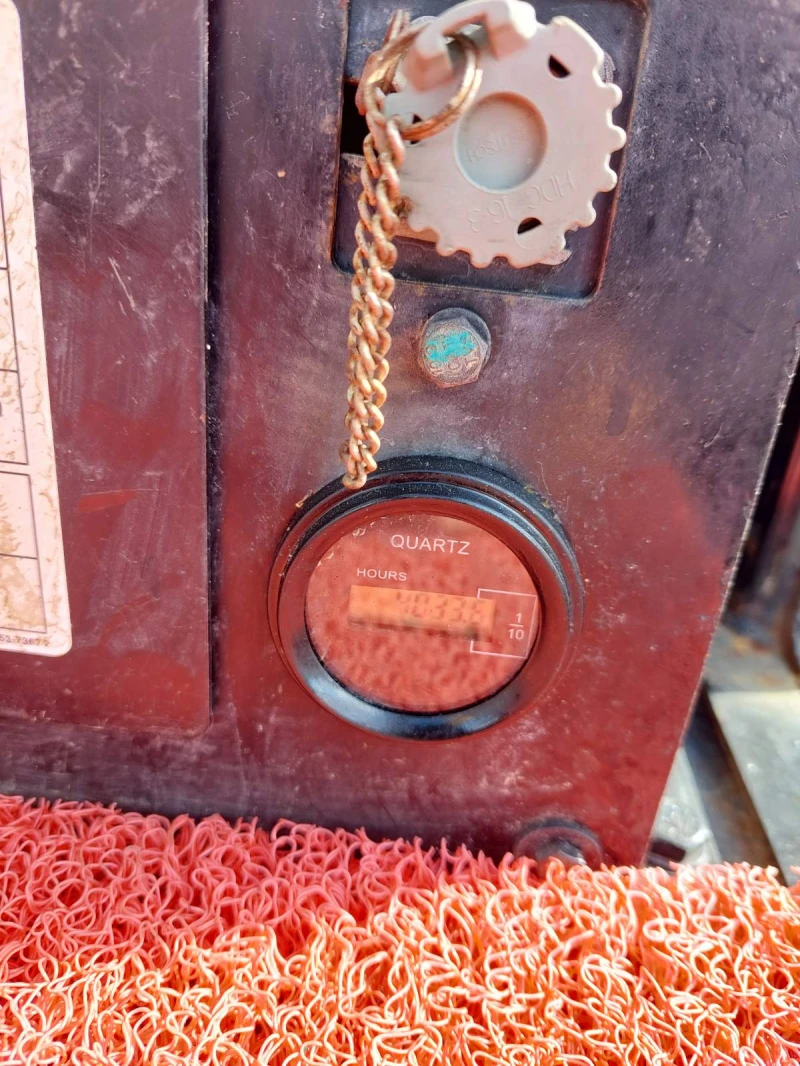 Багер Caterpillar 305.5E2, снимка 6 - Индустриална техника - 52324308