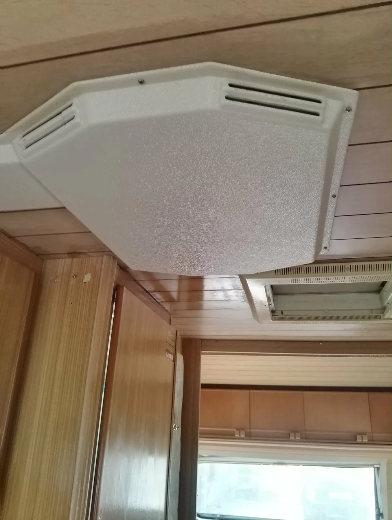 �������� Dethleffs Cemper | Mobile.bg � ����������� 3