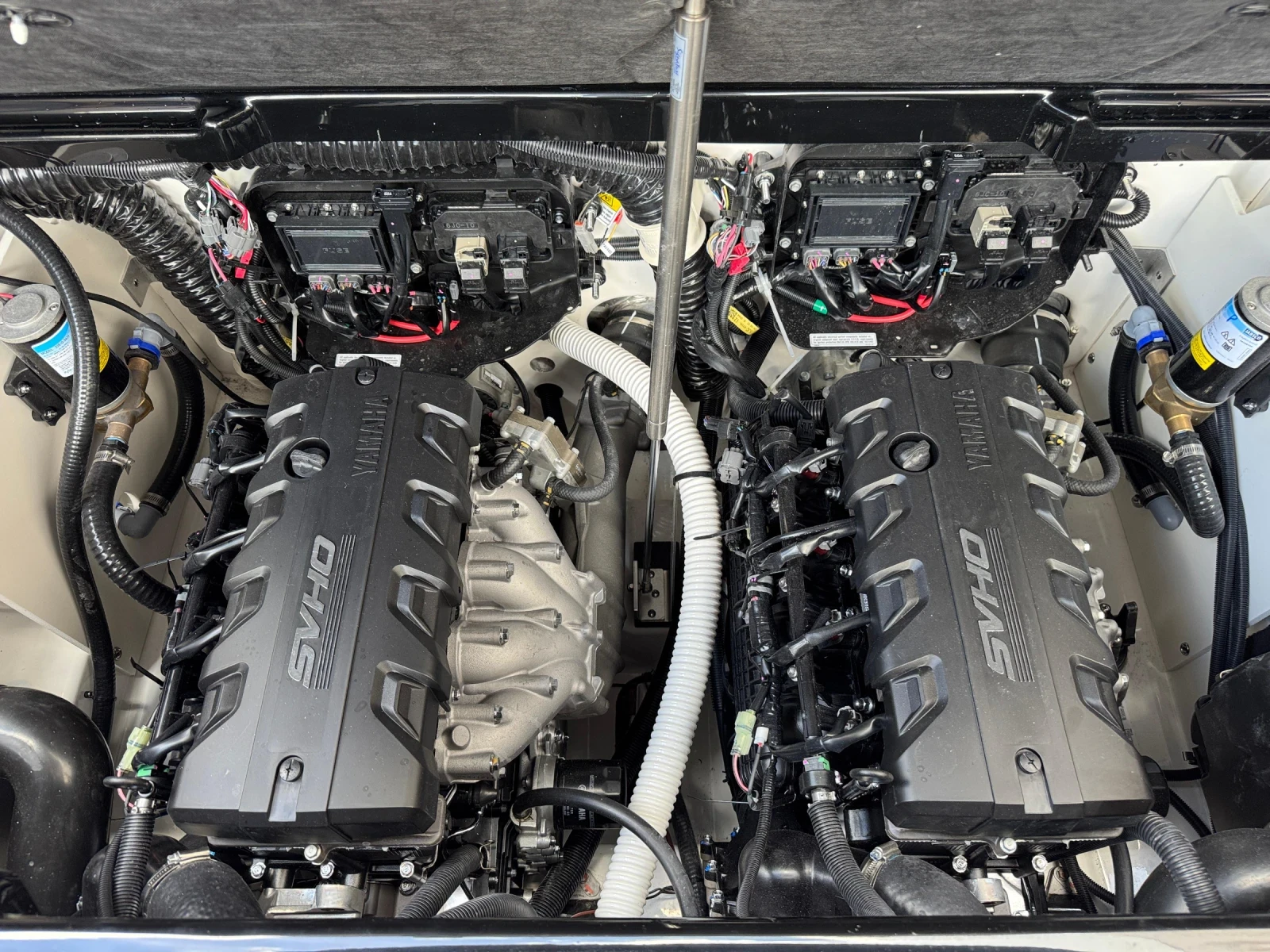   Yamaha 255XD | Mobile.bg   15