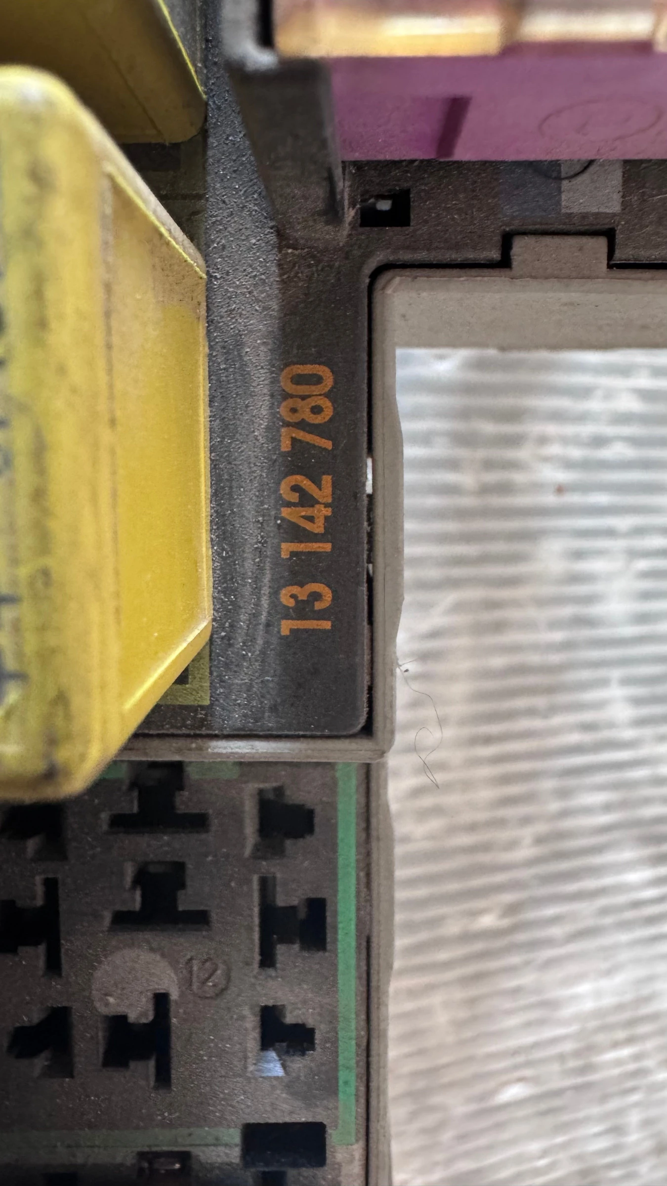   (  BSI / BSM )  Opel Combo - 13142780 | Mobile.bg   2