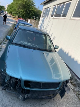     Audi A4 1998.  