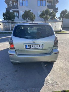 Toyota Corolla verso 2.2 D4D, снимка 9