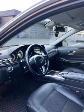 Mercedes-Benz E 220 4MATIC, снимка 7