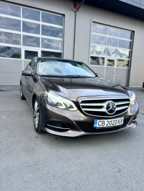 Mercedes-Benz E 220 4MATIC, снимка 13