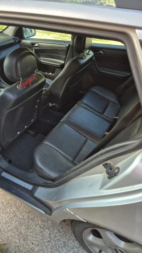 Mercedes-Benz C 200 Газ, снимка 7