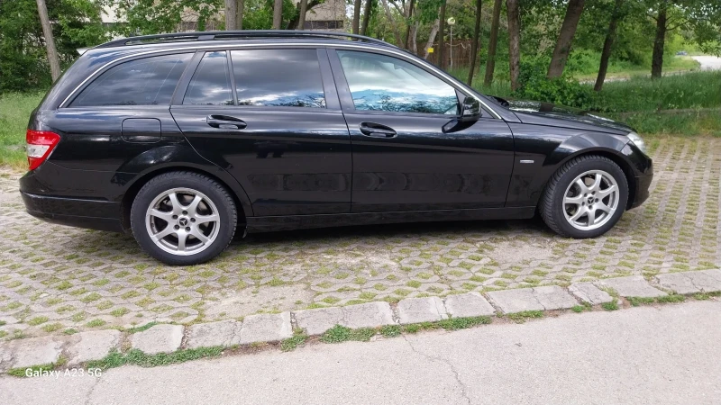 Mercedes-Benz C 220, снимка 2 - Автомобили и джипове - 50294343