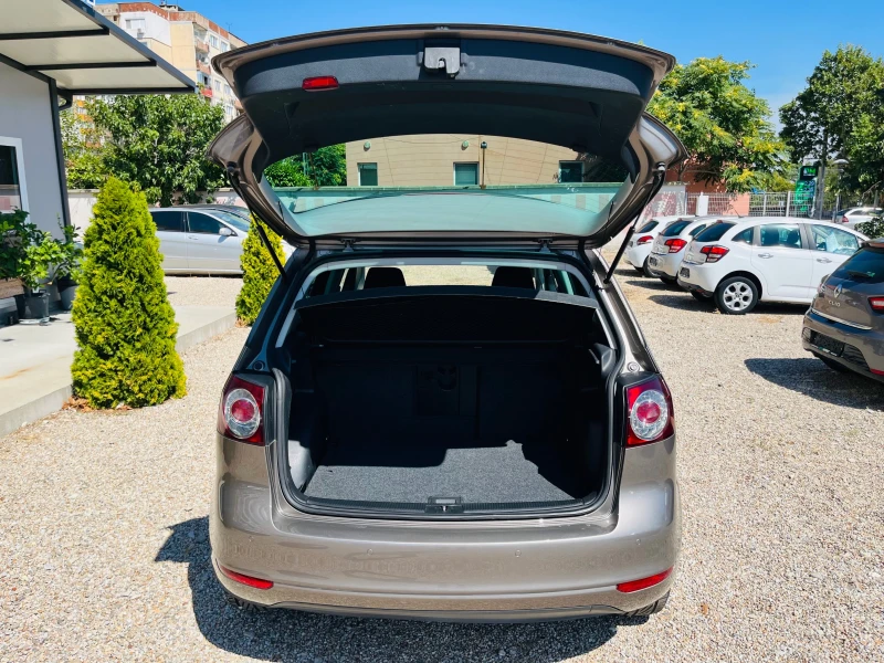 VW Golf Plus 1.6i BI FUEL Перфектен, снимка 14 - Автомобили и джипове - 51317867