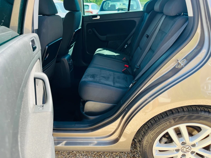 VW Golf Plus 1.6i BI FUEL Перфектен, снимка 13 - Автомобили и джипове - 51317867