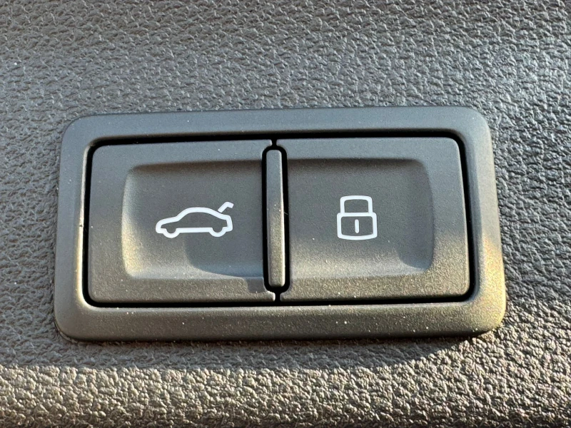 Audi Rs6 Matrix/Ceramic/B&O/4x4/PANO/NAVI/ГАРАНЦИЯ!!!, снимка 14 - Автомобили и джипове - 51503256