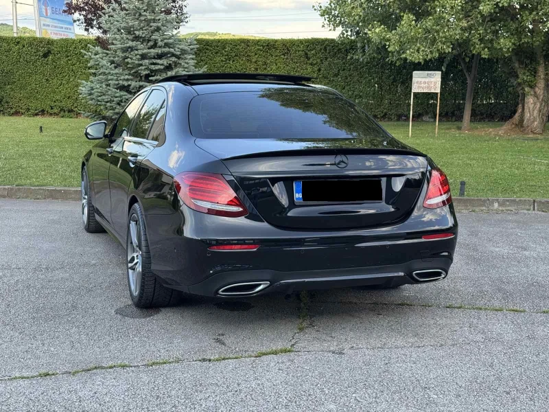 Mercedes-Benz E 350 AMG/BURMESTER/9G-TRONIC/PANORAMA/360КАМЕРИ, снимка 6 - Автомобили и джипове - 51564457