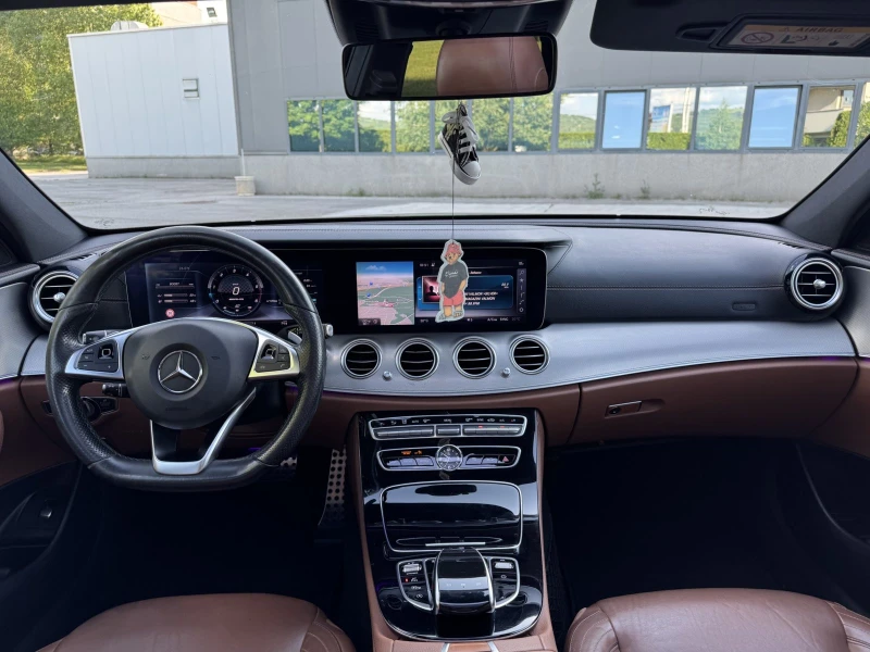 Mercedes-Benz E 350 AMG/BURMESTER/9G-TRONIC/PANORAMA/360КАМЕРИ, снимка 9 - Автомобили и джипове - 51564457