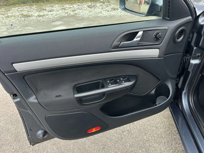 Skoda Octavia 1.2TURBO 105кс. 159 000км EURO 5A КЛИМАТРОНИК, снимка 7 - Автомобили и джипове - 51897404