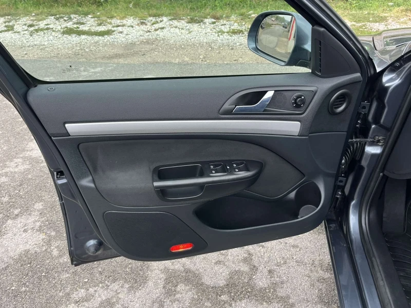 Skoda Octavia 1.2TURBO 105кс. 159 000км EURO 5A КЛИМАТРОНИК, снимка 7 - Автомобили и джипове - 51897404