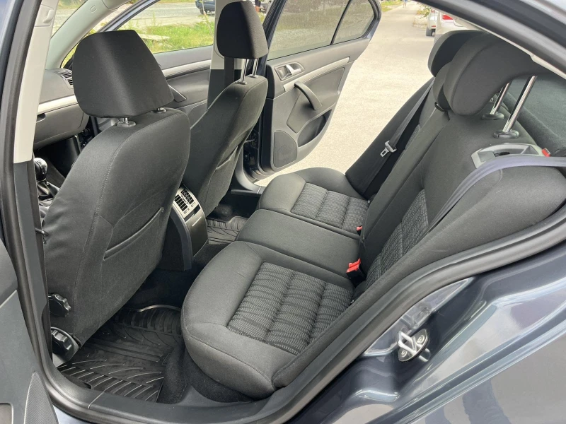 Skoda Octavia 1.2TURBO 105кс. 159 000км EURO 5A КЛИМАТРОНИК, снимка 9 - Автомобили и джипове - 51897404