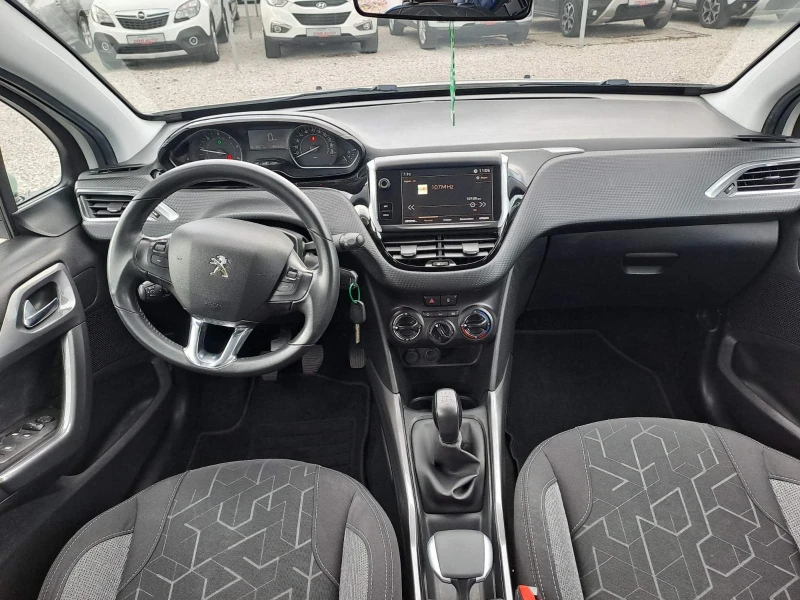 Peugeot 2008 1.5 , снимка 11 - Автомобили и джипове - 52534396