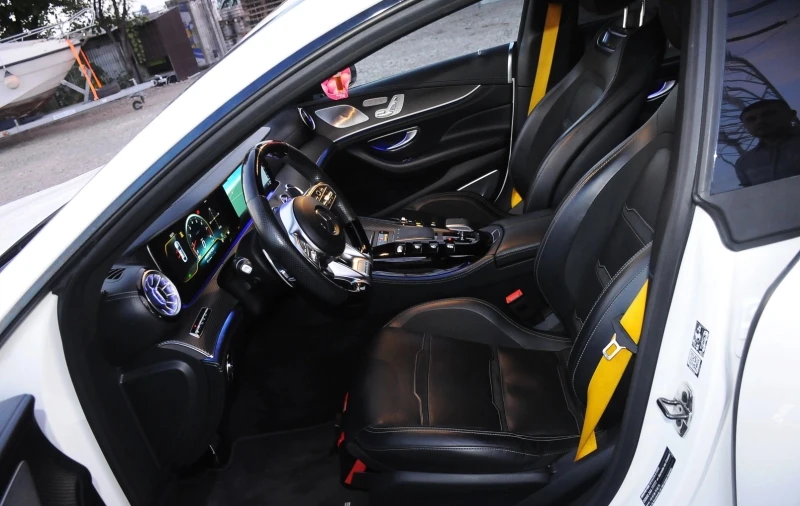 Mercedes-Benz AMG GT 63s 4Matic+ , снимка 5 - Автомобили и джипове - 52590588
