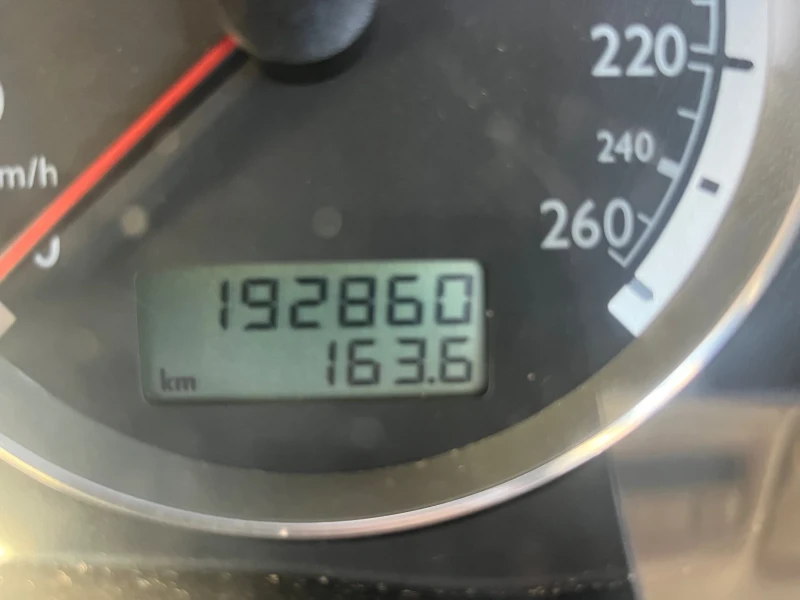 VW Bora, снимка 7 - Автомобили и джипове - 52790315