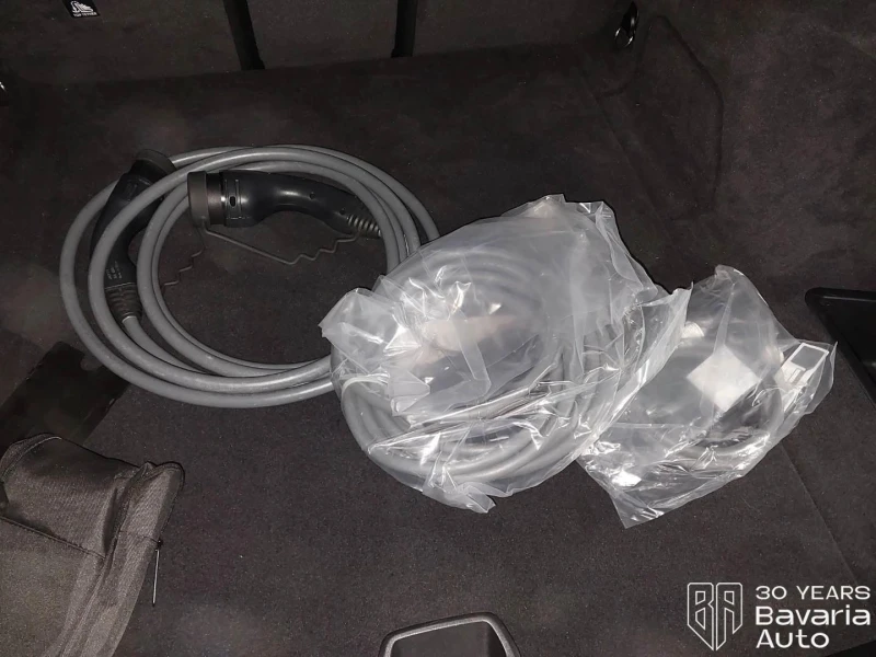 BMW i4 40 xDrive M Sport Paket, снимка 13 - Автомобили и джипове - 52834428