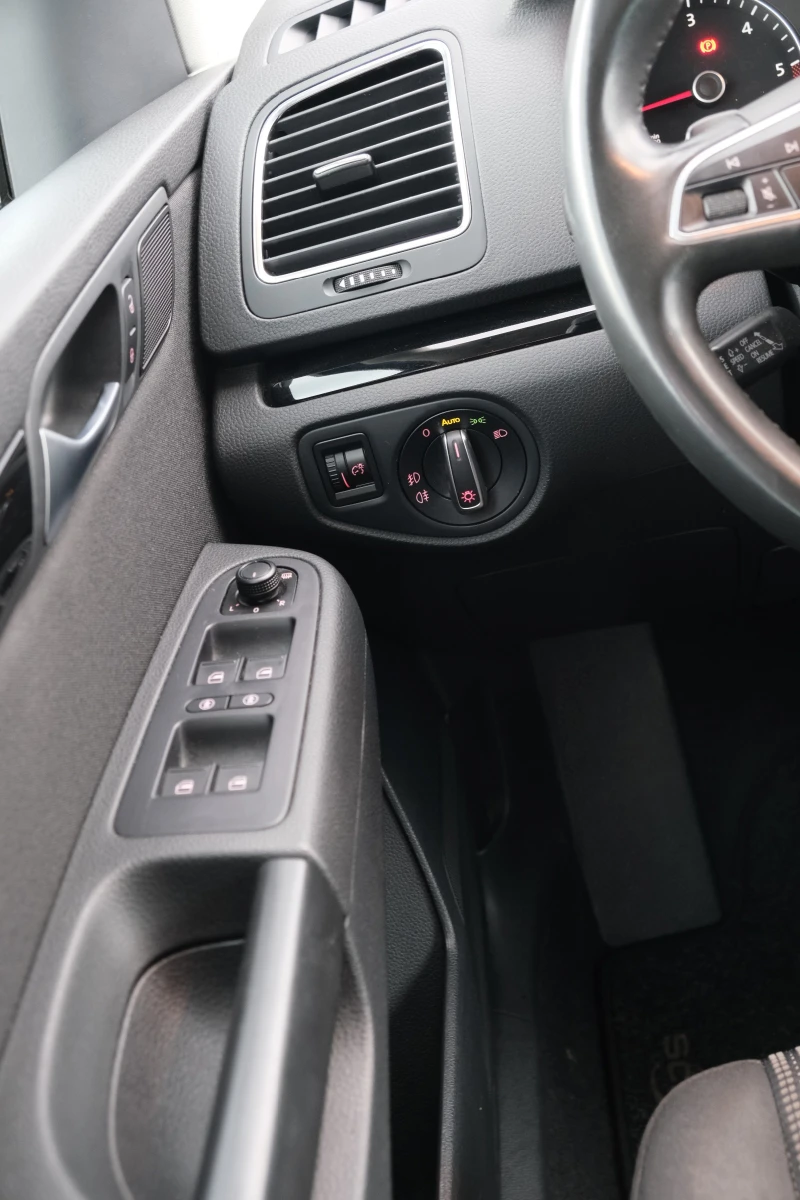 Seat Alhambra, снимка 9 - Автомобили и джипове - 53035836