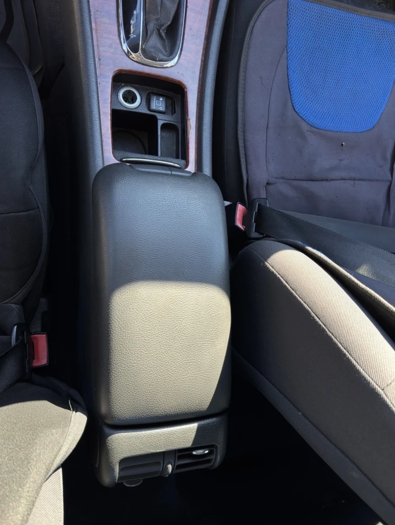 Mercedes-Benz C 200 KOMPRESSOR, снимка 10 - Автомобили и джипове - 53137263