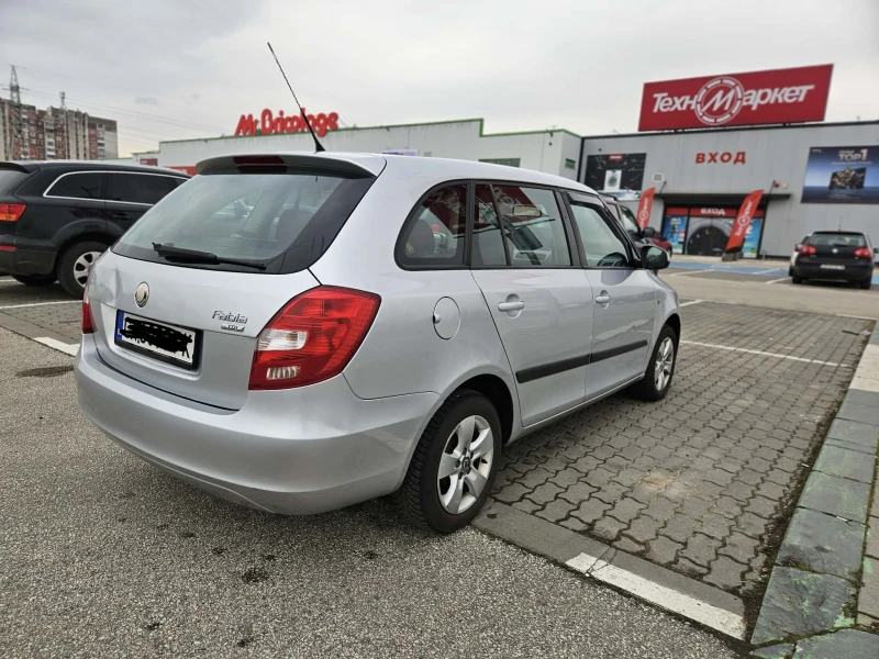 Skoda Fabia, снимка 3 - Автомобили и джипове - 53485182