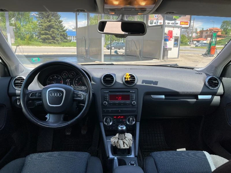 Audi A3 1.6 ТДИ 105кс, снимка 7 - Автомобили и джипове - 36715596