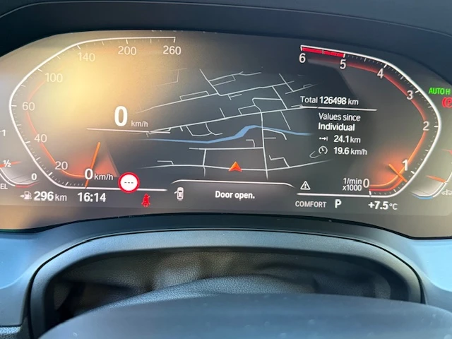 BMW 320 X Drive Touring, снимка 9 - Автомобили и джипове - 53862314