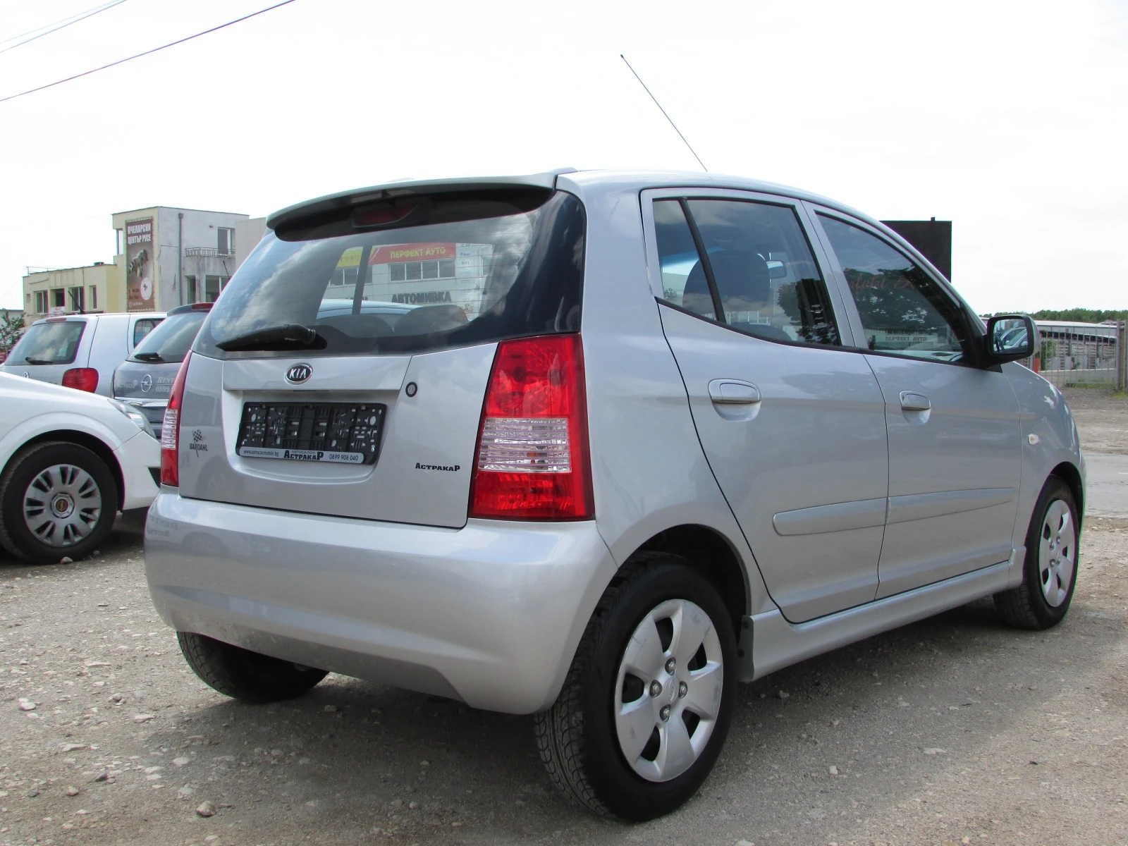 Kia Picanto 1.1i EURO4 - изображение 5