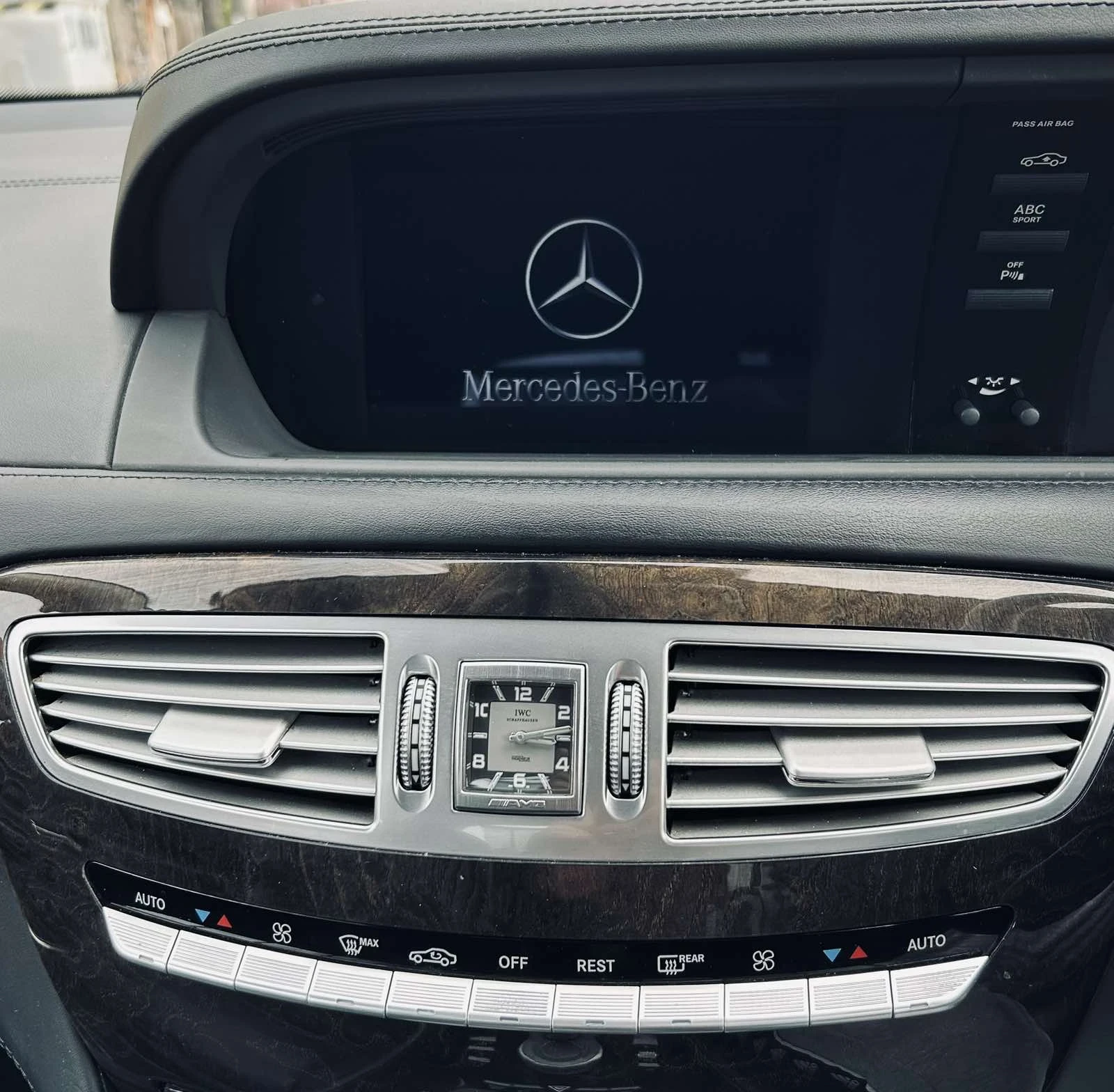 Mercedes-Benz CL 63 AMG 5.5 BiTurbo - изображение 9