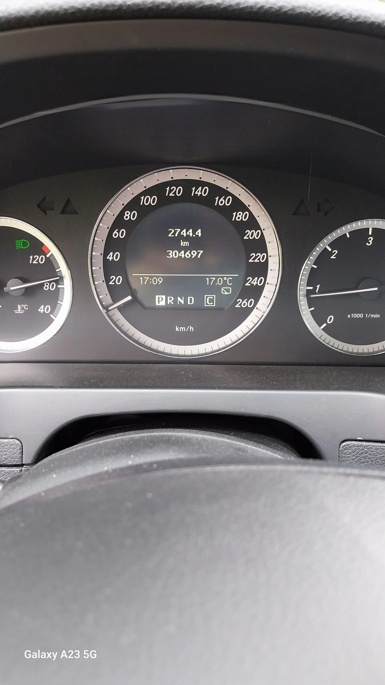 Mercedes-Benz C 220  - изображение 5