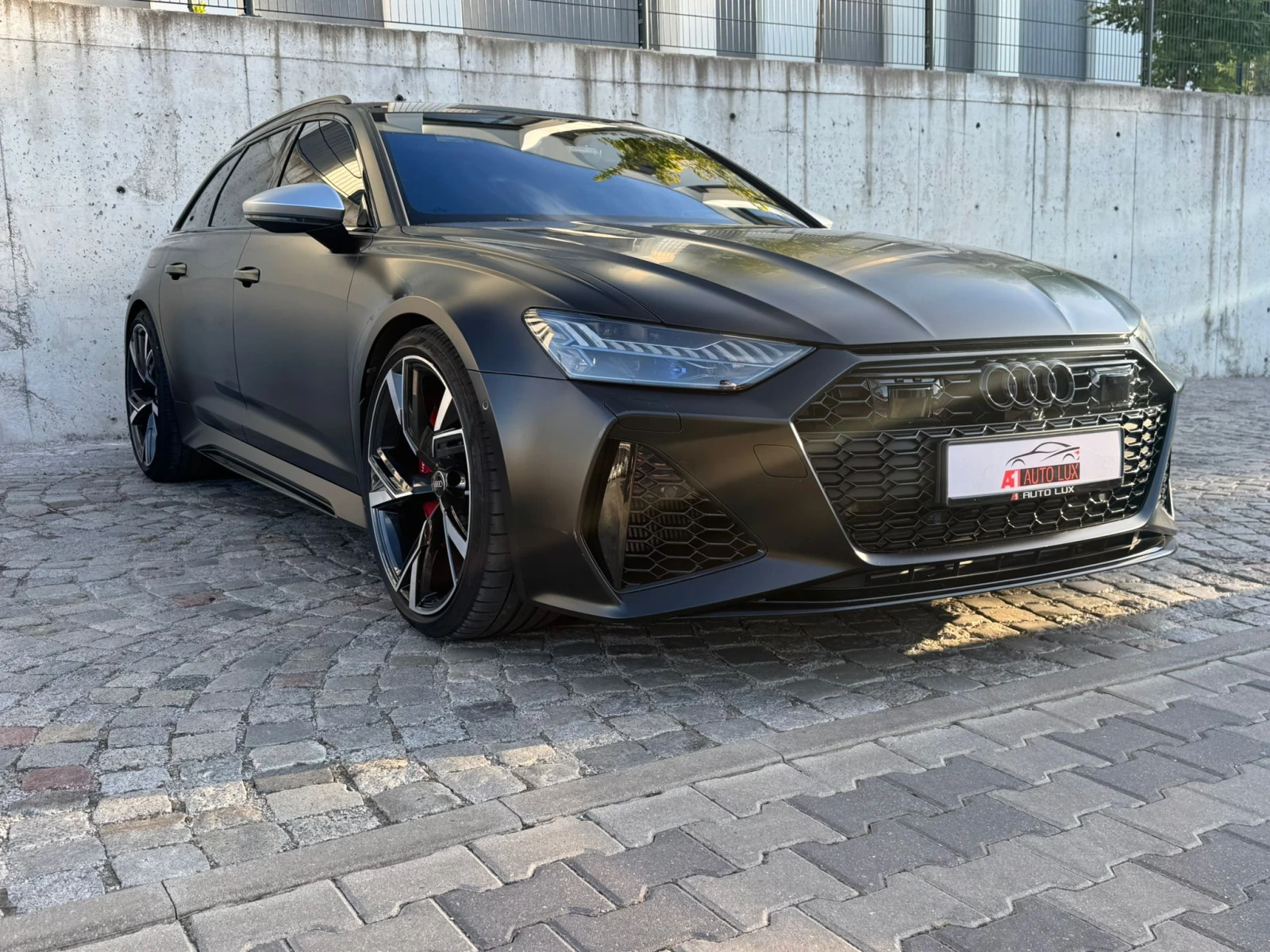 Audi Rs6 Matrix/Ceramic/B&O/4x4/PANO/NAVI/ 47 хил.км.! - изображение 3