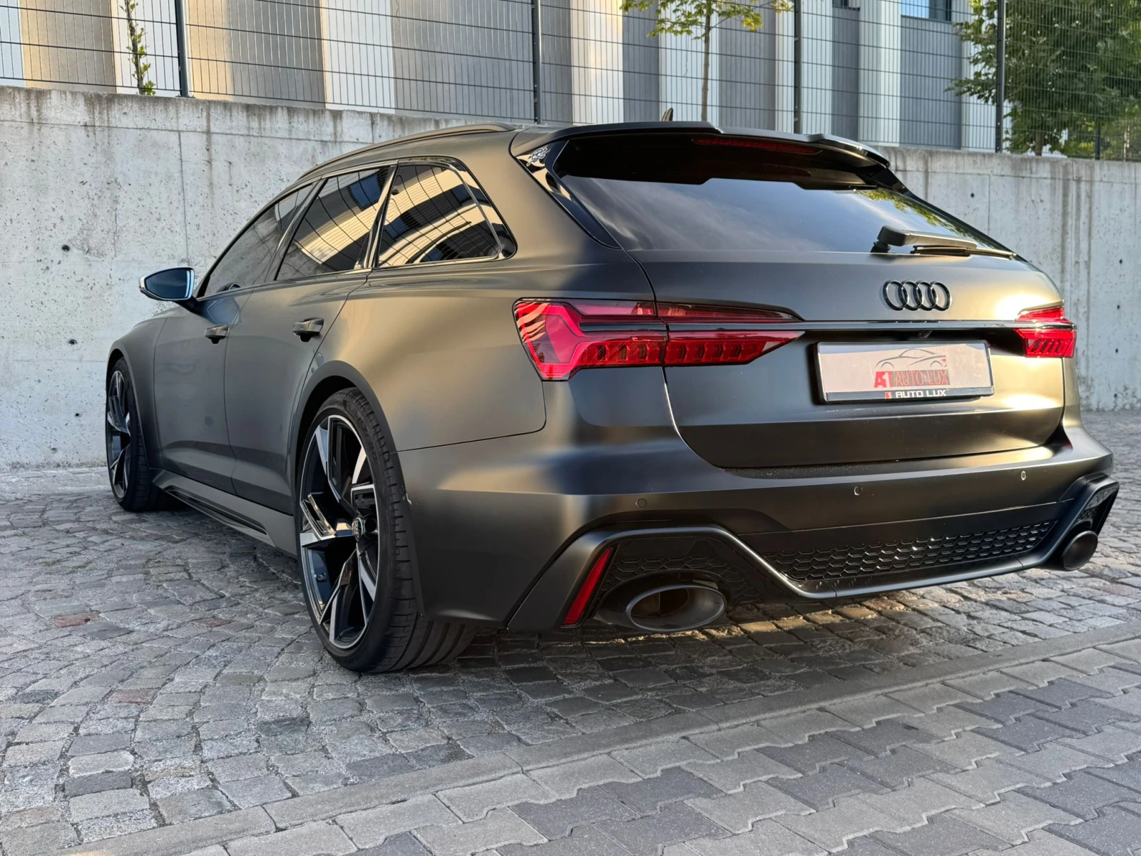 Audi Rs6 Matrix/Ceramic/B&O/4x4/PANO/NAVI/ 47 хил.км.! - изображение 5