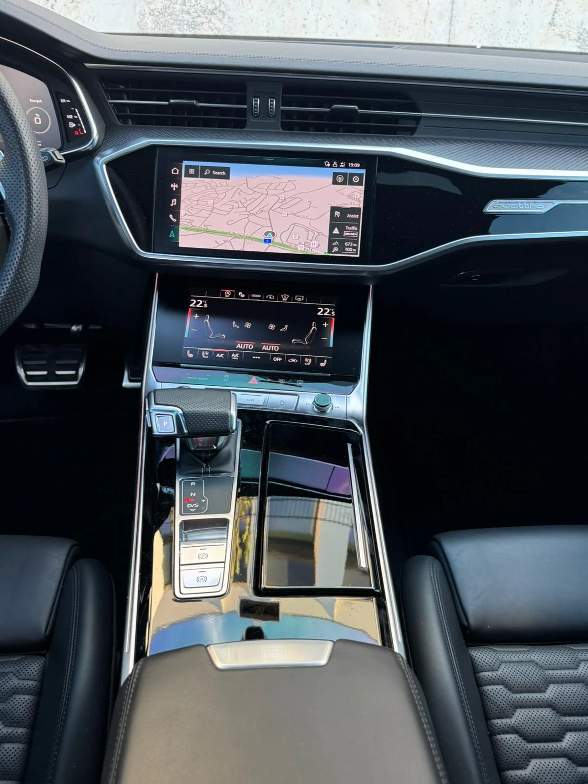 Audi Rs6 Matrix/Ceramic/B&O/4x4/PANO/NAVI/ 47 хил.км.! - изображение 9