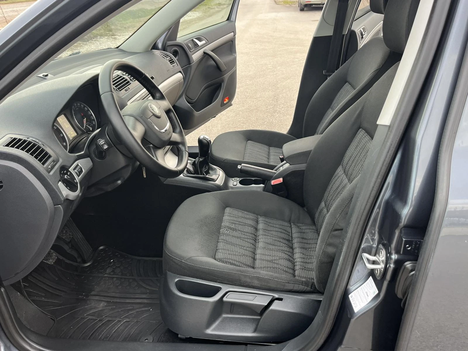 Skoda Octavia 1.2TURBO 105��. 159 000�� EURO 5A ����������� | Mobile.bg � ����������� 8