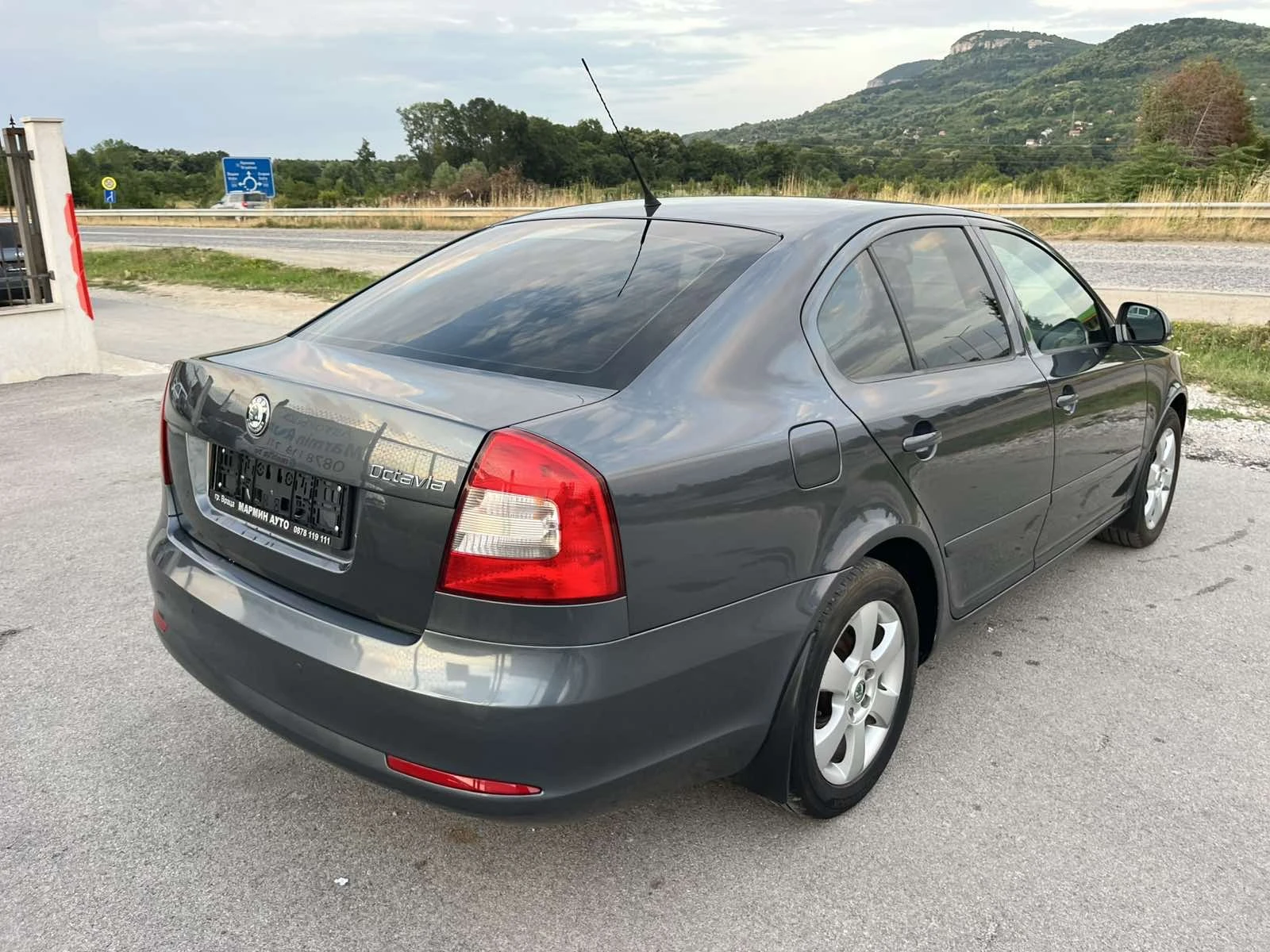 Skoda Octavia 1.2TURBO 105кс. 159 000км EURO 5A КЛИМАТРОНИК, снимка 4 - Автомобили и джипове - 51897404