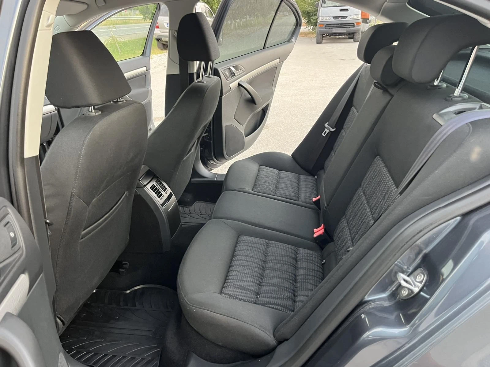 Skoda Octavia 1.2TURBO 105кс. 159 000км EURO 5A КЛИМАТРОНИК, снимка 9 - Автомобили и джипове - 51897404