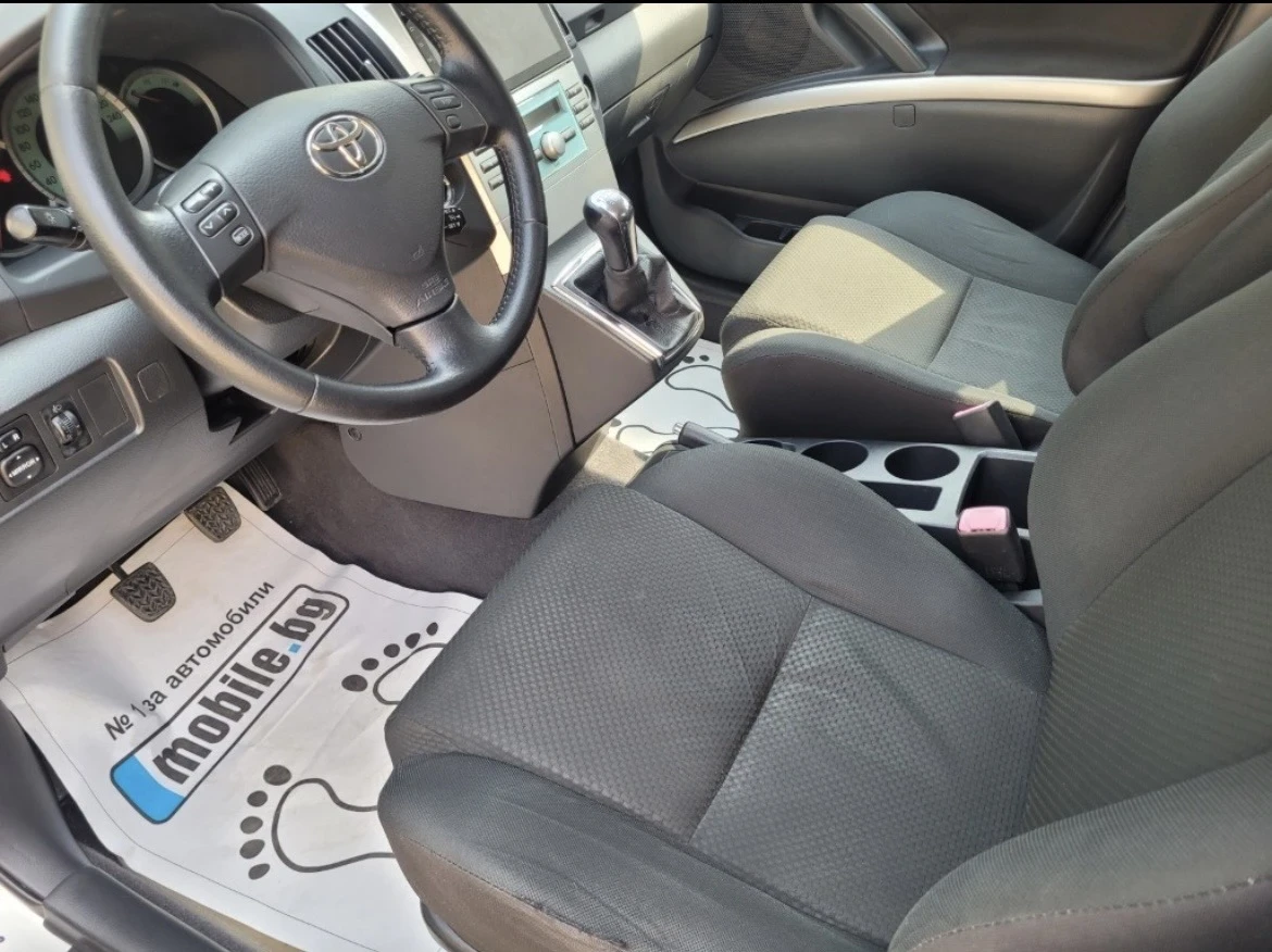 Toyota Corolla verso 2.2D 136кс  - изображение 7