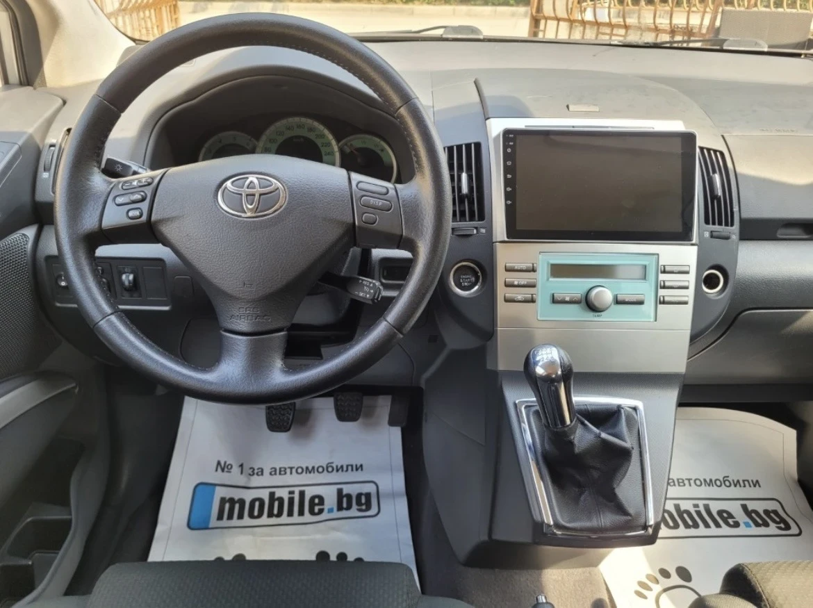 Toyota Corolla verso 2.2D 136кс  - изображение 6