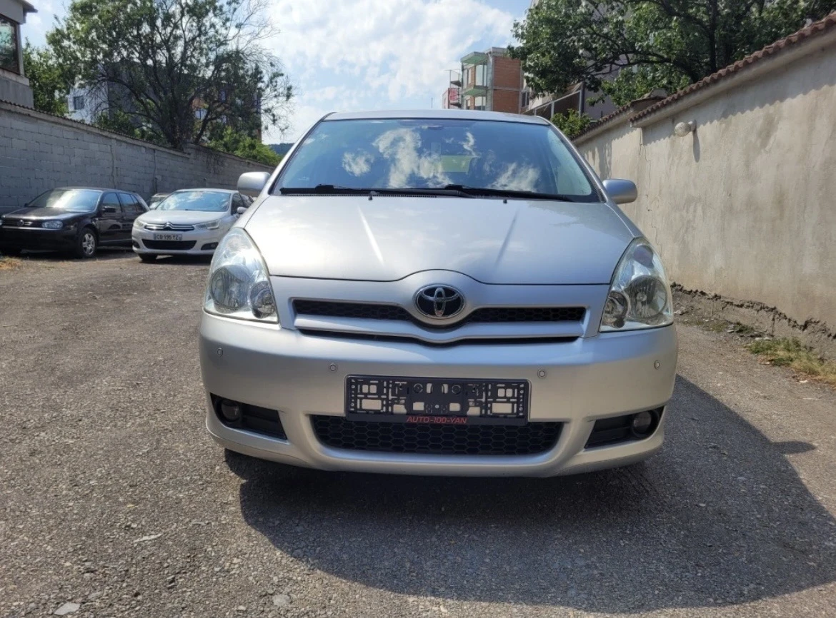 Toyota Corolla verso 2.2D 136кс  - изображение 5