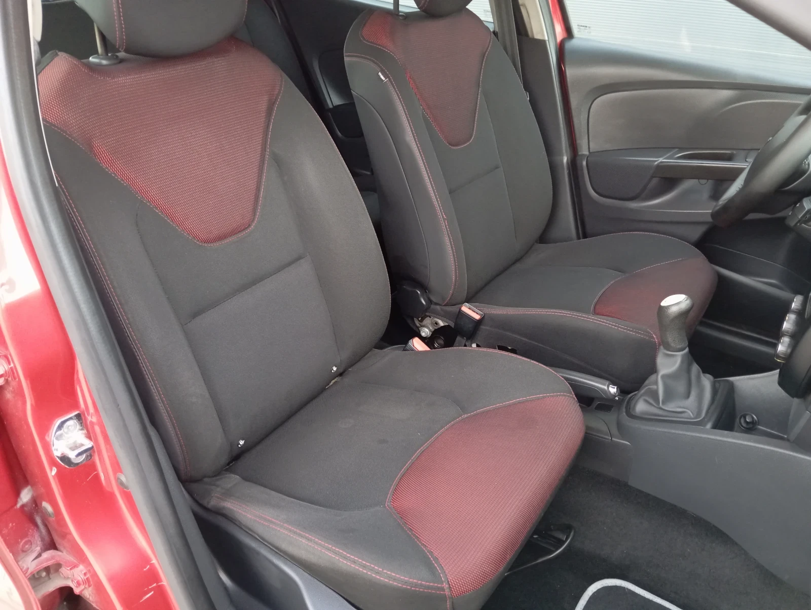 Renault Clio 1.2i ЛИЗИНГ  - изображение 9