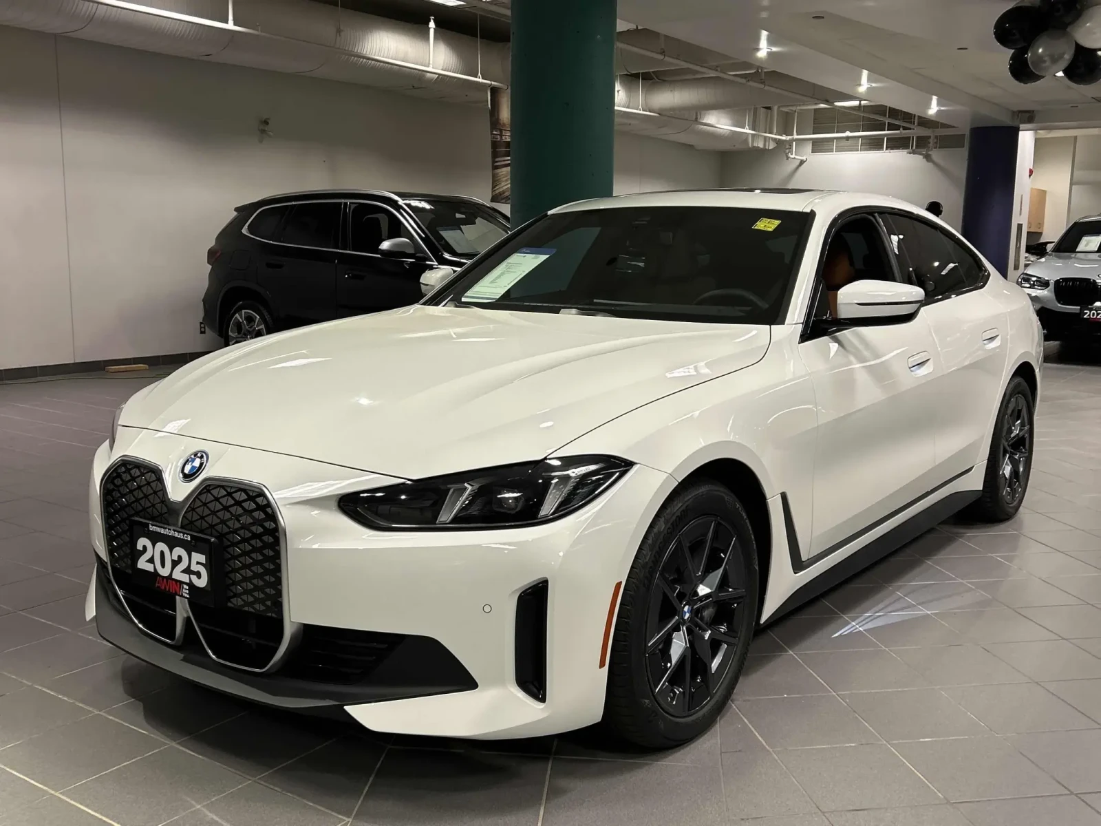 BMW i4 xDrive40* CARFAX *  *   *  | Mobile.bg   1