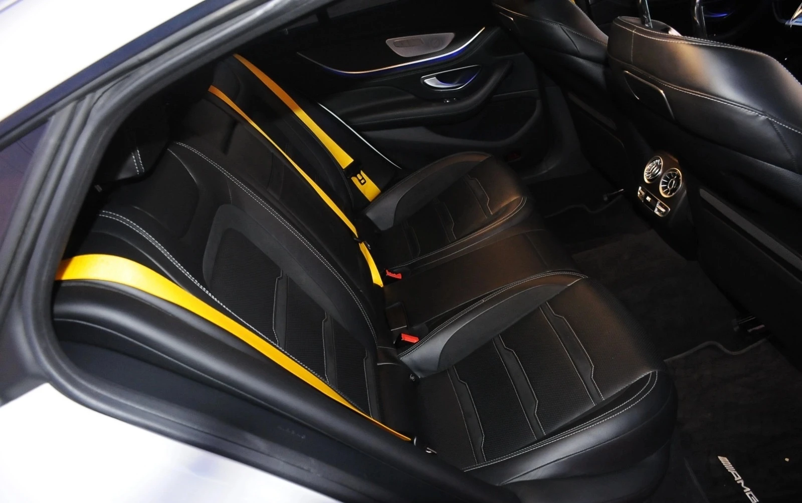 Mercedes-Benz AMG GT 63s 4Matic+  - изображение 9