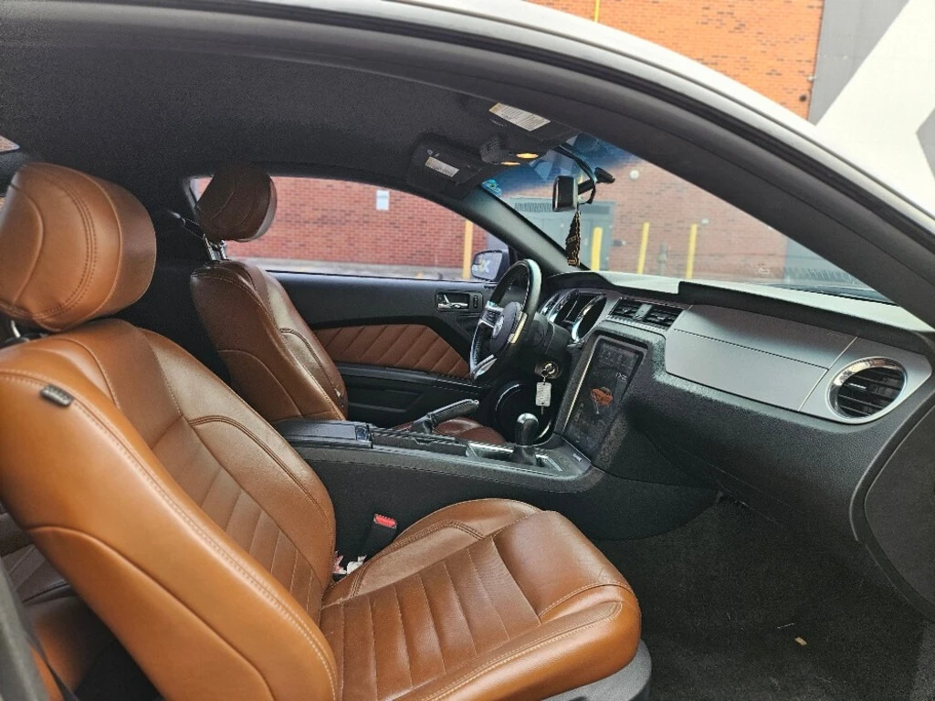 Ford Mustang * * CARFAX * * АВТО КРЕДИТ * *  - изображение 9